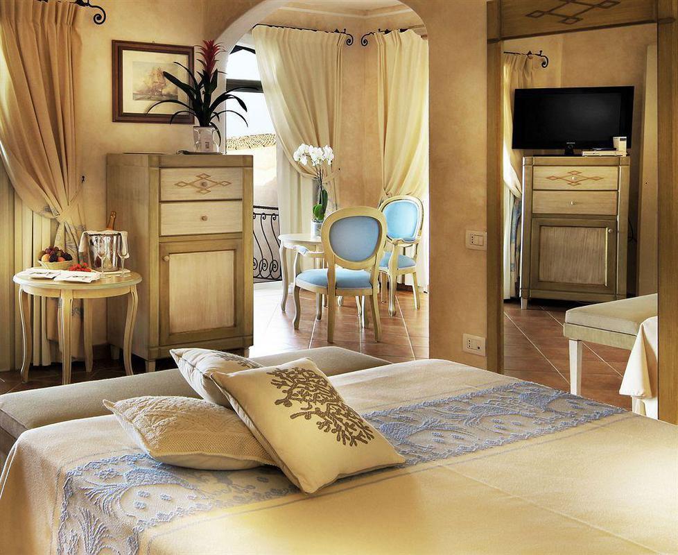 Colonna Resort Country & Sporting Club ปอร์โตแชร์โว ภายนอก รูปภาพ